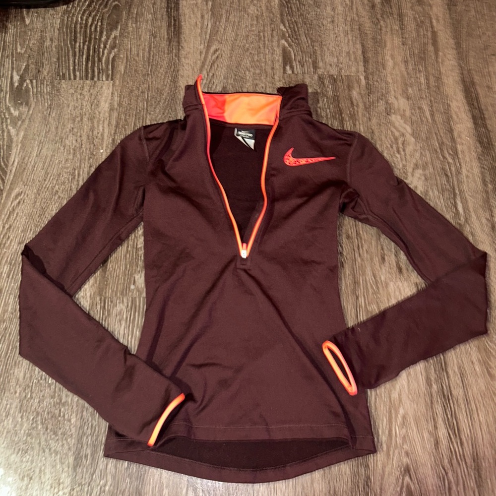 women’s xs burgundy nike quarter zip